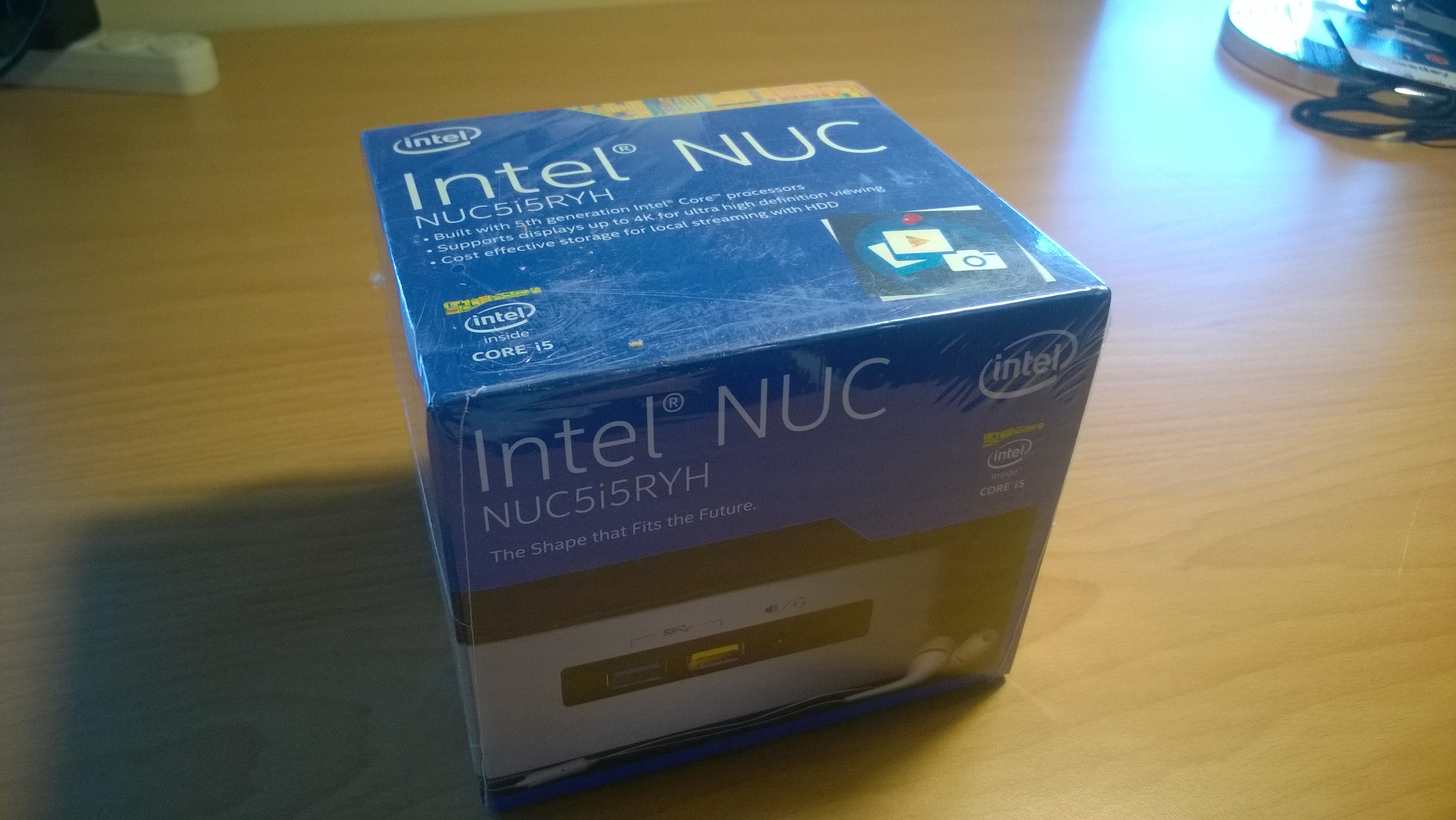 Intel NUC i5-5th Gen MYHE Processor : : Computers